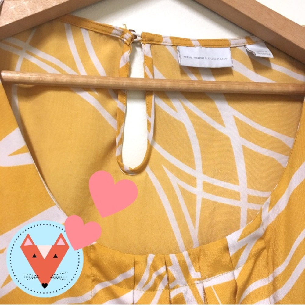 ‼️FLASH SALE‼️ 💕 Yellow Keyhole NY&C Classy Tank